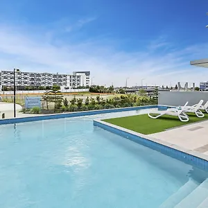 https://direct-hotels-aquarius-kawana.queenslandhotels.net