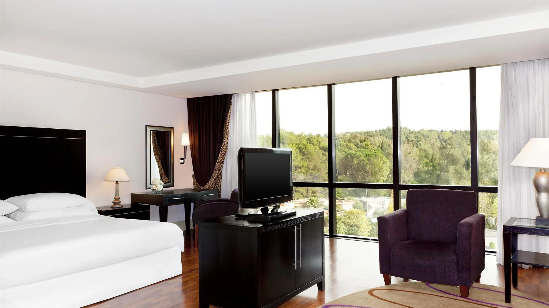 Mak Albania Hotel Tirana 5*,